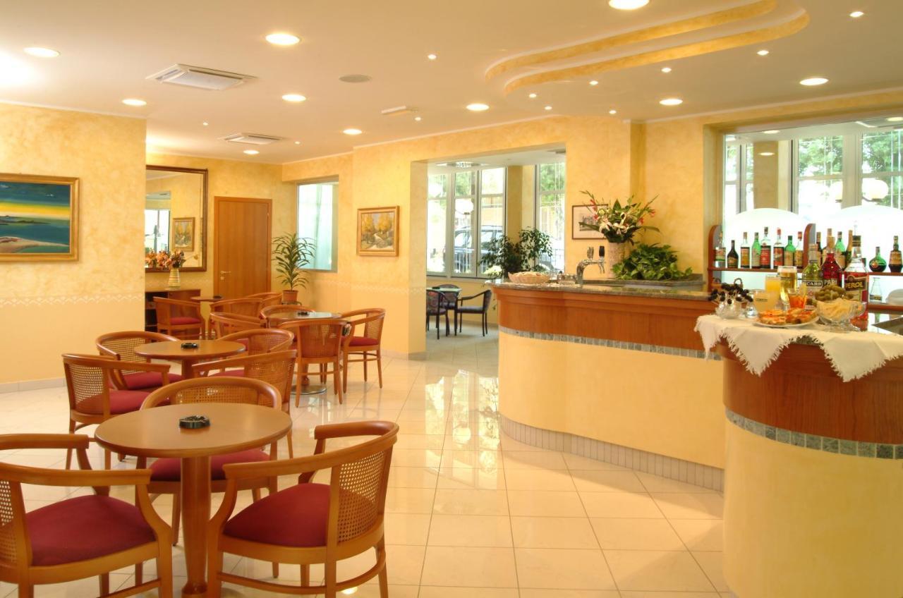 Hotel De La Plage Rimini Kültér fotó